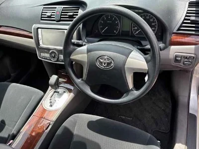 TOYOTA PREMIO