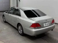 Цена авто Toyota Crown с аукционов Японии, номер кузова GRS180, пробег 62 000, оценка 2