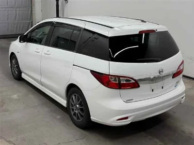 Nissan Lafesta