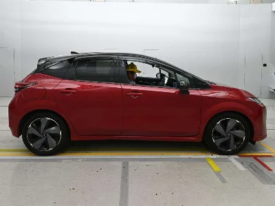 Nissan Aura
