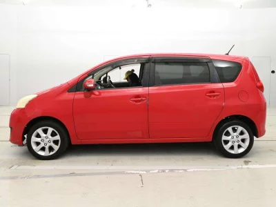 Toyota Passo Sette