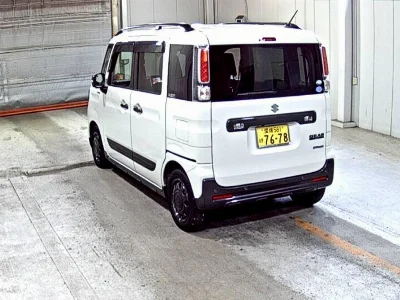 Suzuki Spacia Gear