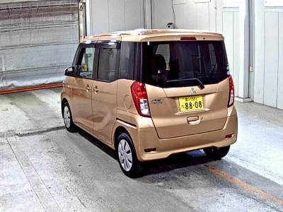 Mitsubishi eK X Space