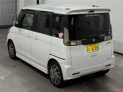 Suzuki Spacia Custom