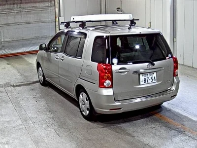 Toyota Raum