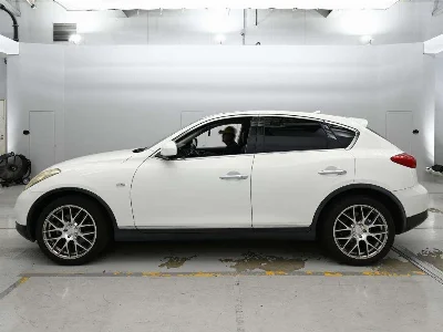 Nissan Skyline Crossover