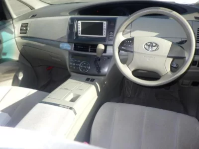 Статистика аукционов Toyota Estima Hybrid