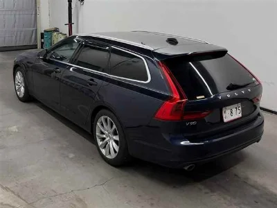 Volvo V90