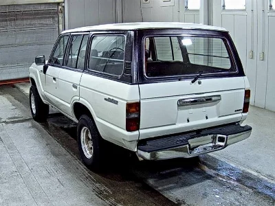 TOYOTA LAND CRUISER