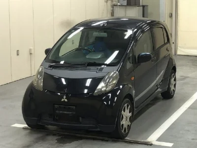 Mitsubishi i