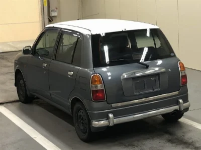 Daihatsu Mira Gino
