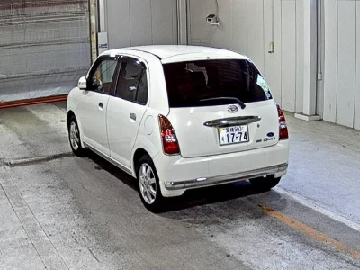 Daihatsu Mira Gino