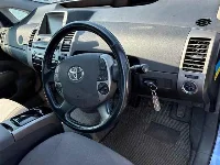 Цена авто Toyota Prius с аукционов Японии, номер кузова NHW20, пробег 196 000, оценка 2