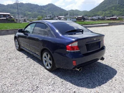 Subaru Legacy B4