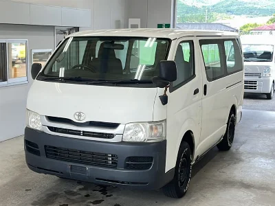 Toyota HiAce Van