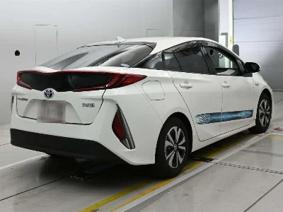 Toyota Prius PHV