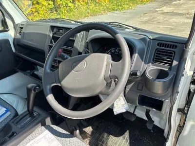 Mazda Scrum Truck