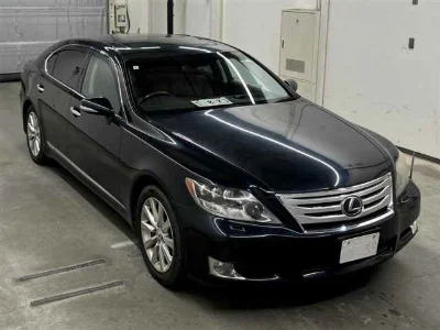 Lexus LS600hL