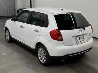Mazda Verisa
