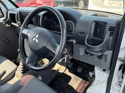Mitsubishi Minicab Truck