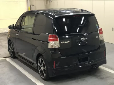 Toyota Spade