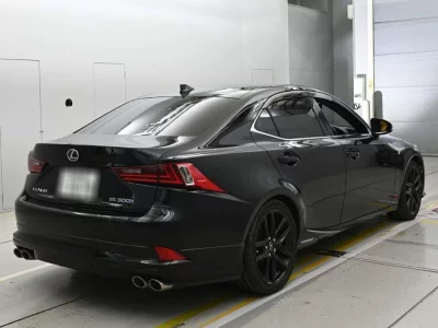 Lexus IS300h