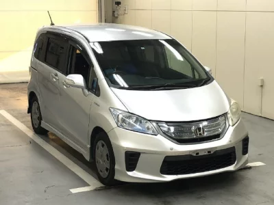 HONDA FREED