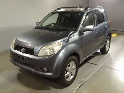 TOYOTA RUSH