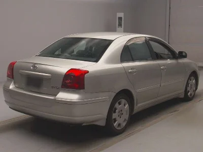 TOYOTA AVENSIS SEDAN