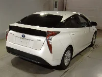 Цена авто Toyota Prius с аукционов Японии, номер кузова ZVW50, пробег 124 000, оценка 8