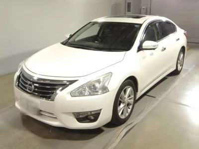 Nissan TEANA