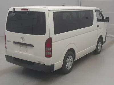 Toyota HiAce Van