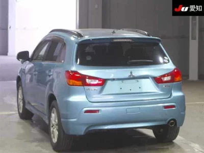 MITSUBISHI RVR