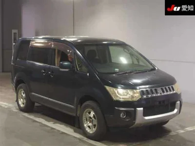 MITSUBISHI DELICA D5