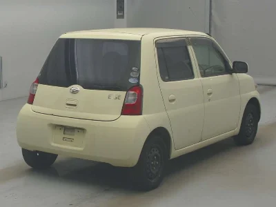 DAIHATSU ESSE