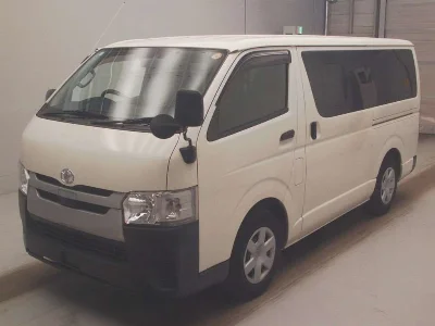 TOYOTA HIACE VAN