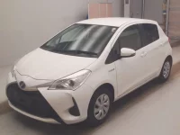 Цена авто Toyota Vitz с аукционов Японии, номер кузова NHP130, пробег 86 000, оценка 2