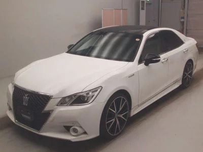 TOYOTA CROWN