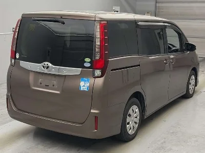 Статистика аукционов Toyota Noah