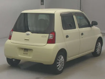 DAIHATSU ESSE