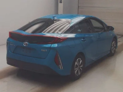 Toyota Prius PHV