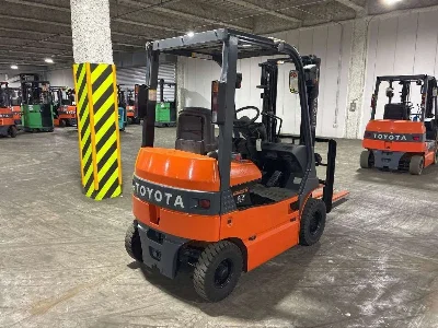 Toyota  FORKLIFT