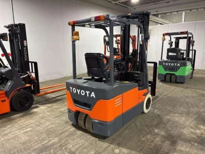 TOYOTA  FORKLIFT 