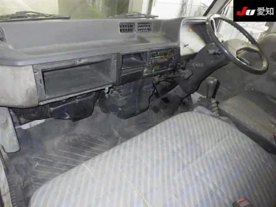 MITSUBISHI CANTER