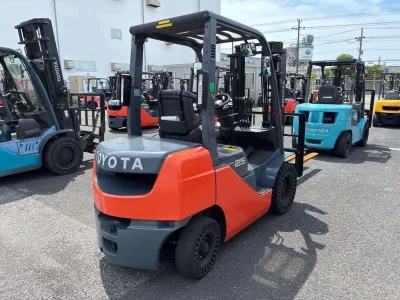 TOYOTA  FORKLIFT 