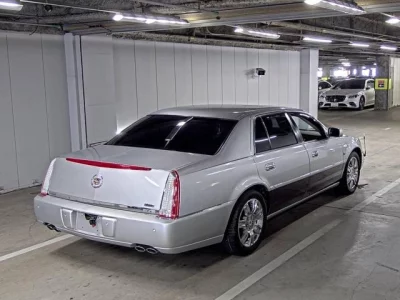 Cadillac DTS