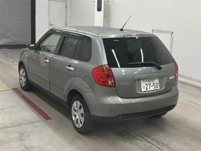 Mazda Verisa