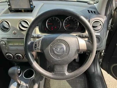Mazda Verisa