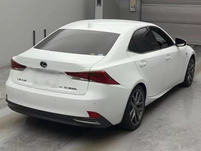 Lexus IS300h