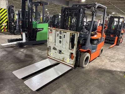 Toyota  FORKLIFT